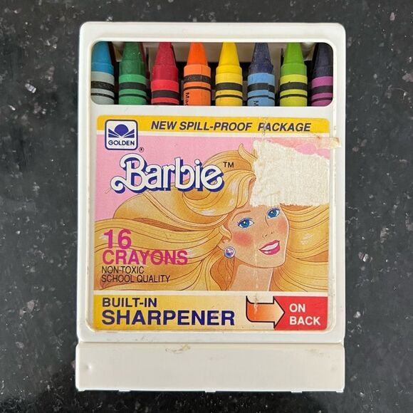 Barbie Doll Crayons 1989
Mattel With Case Built-in
Sharpener Golden 16 NEW - Picture 1 of 11